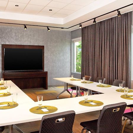Aloft Miami Doral Hotell Exteriör bild