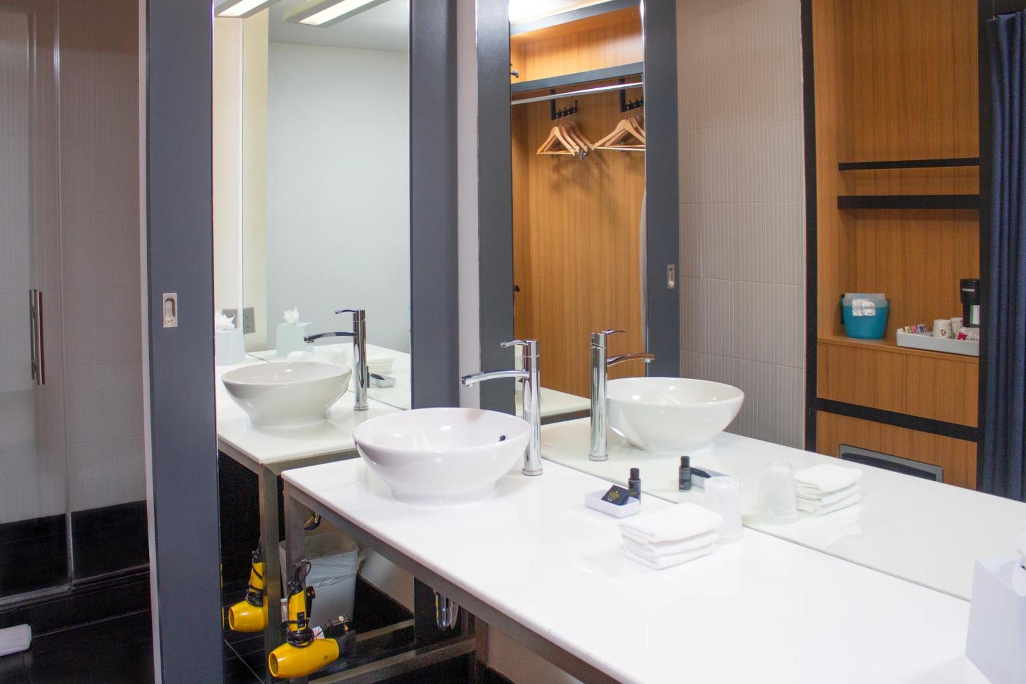 Aloft Miami Doral Hotell Exteriör bild