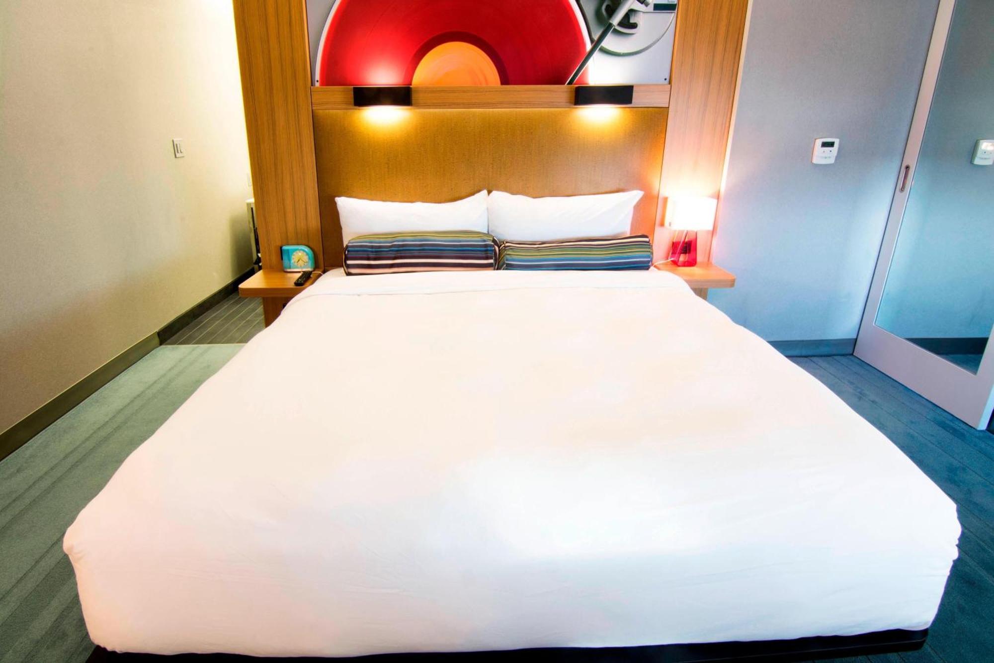 Aloft Miami Doral Hotell Exteriör bild